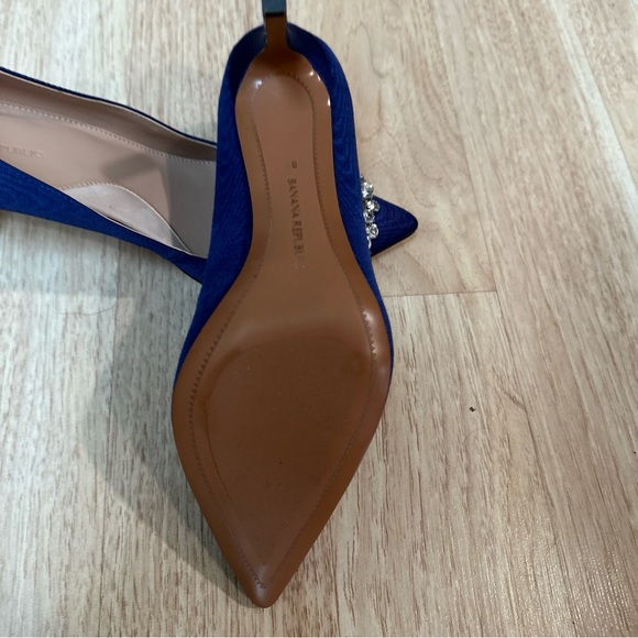 New Banana Republic Madison Blue Crystal Buckle Pumps Size 8.5 - Picture 11 of 12